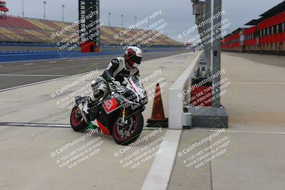 media/Oct-15-2022-Fastrack Riders (Sat) [[9a18b22502]]/Level3/Grid Shots/